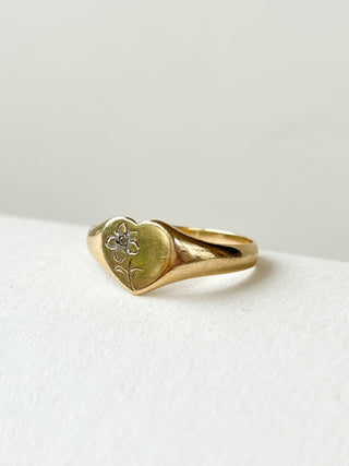 Daisy Diamond Signet Ring | 9ct Gold | Size N | 1.47g