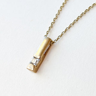 2.CZ Bar Pendant | 9ct Gold | 0.72g | 18-Inch Fine Cable Link Chain