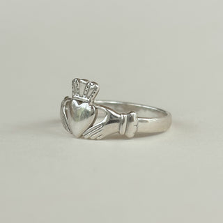 Our First Ever Silver Creation – The Inne Claddagh (Silver), sizes H - P