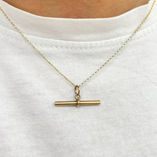 Light T-Bar Necklace | 9ct Gold | 18' in fine cable chain | 1.67g