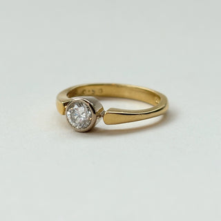 18ct Round Diamond Solitaire