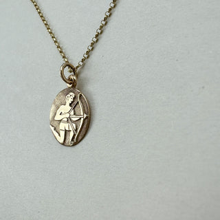 Sagittarius Medallion Necklace | 9ct Gold | 1.97g | 18" Cable Link Chain