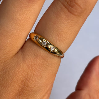 Star-Set Three-Stone Ring – 9ct Gold | Size R and 2g | Vintage Style