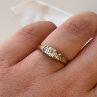 Trilogy Square Ring | Set-In Stones | Size M | 2.4g