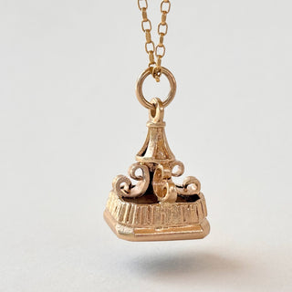 Black Natural Stone Fob Pendant | 9ct Gold | 20" Cable Chain | 6g