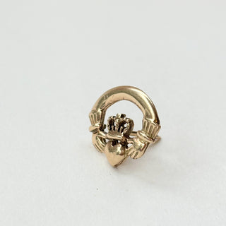 9 Carat Claddagh Pin