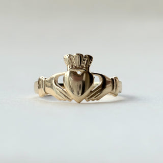 NEW Inne 9 carat recycled gold Claddagh, Made in Ireland, larger Size Q-U