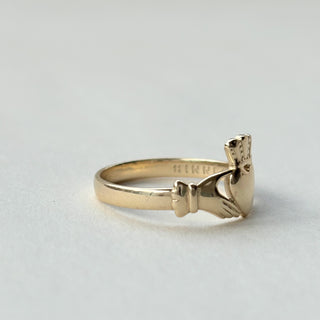 NEW Inne 9 carat recycled gold Claddagh, Made in Ireland, larger Size Q-U
