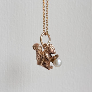 9ct Gold Squirrel Charm with 18inch chain | 1.6g | 9 carat gold