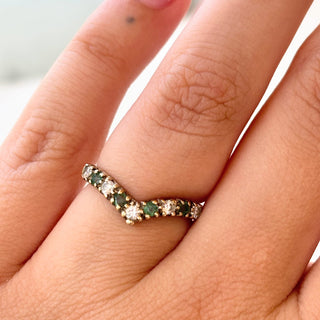 Chevron Ring with Green & Clear CZ Stones | 9ct Gold | Size L | 1.6g