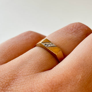 Bar Signet Ring with Clear Stones | 9ct Gold | Size L | 1.8g