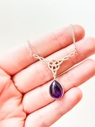 Teardrop Amethyst Cabochon Necklace | Silver | 6.03g | 19in