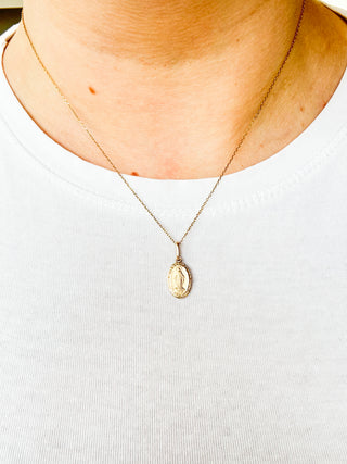 Small Miraculous Medal Pendant | 9ct Gold | 1.02g
