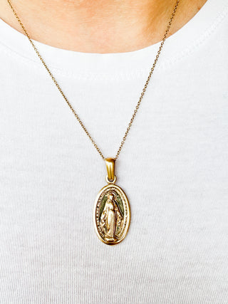 Large Miraculous Medal Pendant | 9ct Gold | 5.04g
